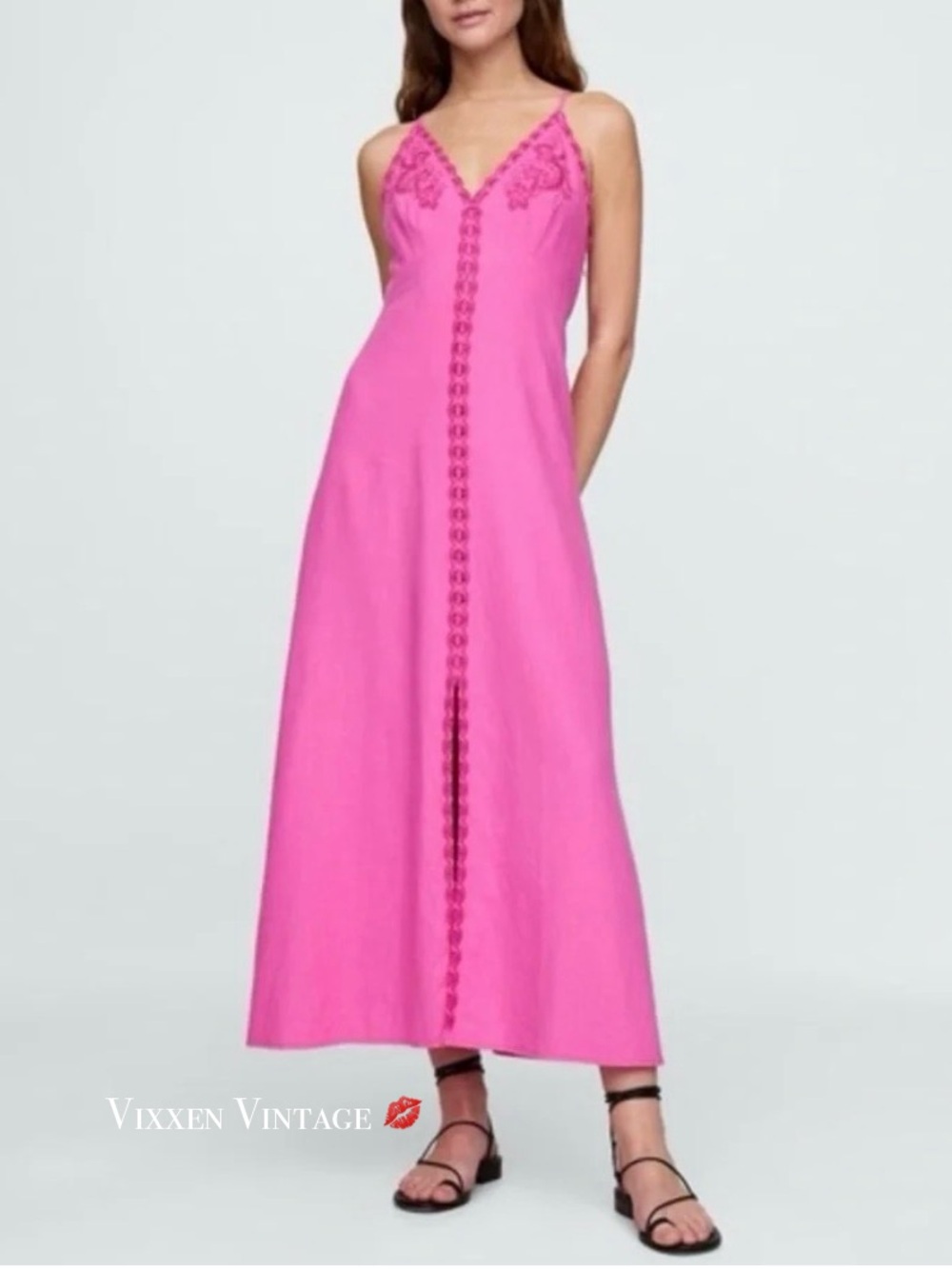 GAP LINEN BLEND 'SLIT HALTER EMBROIDERED MAXI DRESS' IN PHOEBE PINK